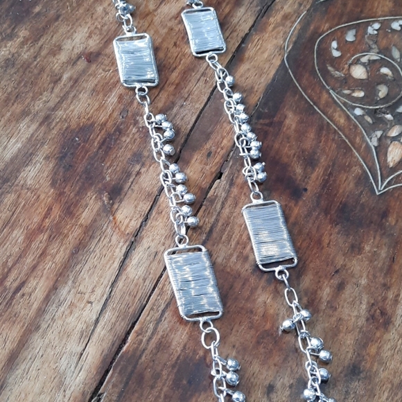 FABULOUS STATEMENT NECKLACE - Picture 2 of 5